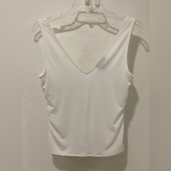 Express white ruched sleeveless blouse - Picture 4 of 5